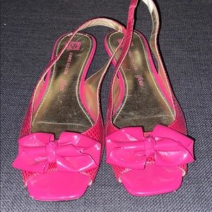 Anne Klein pink sandals with bows
